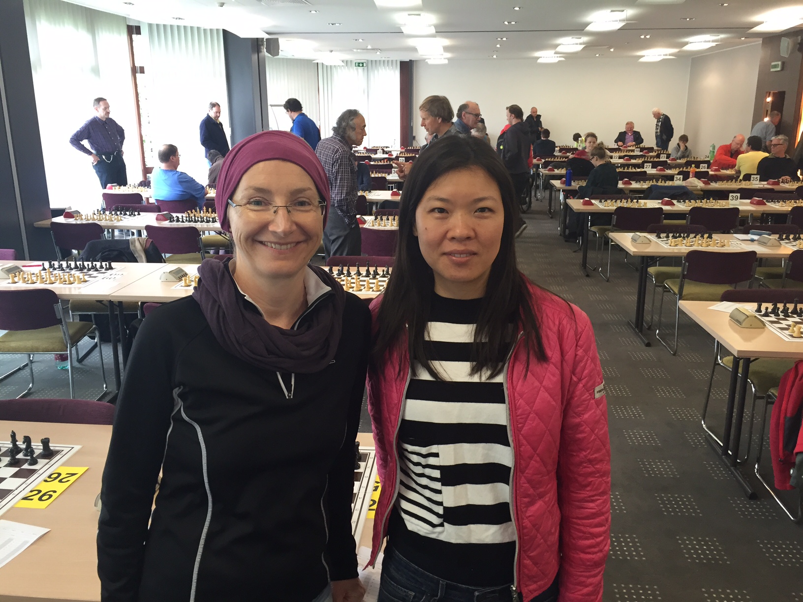 Sabine un Qingxia im Turniersaal